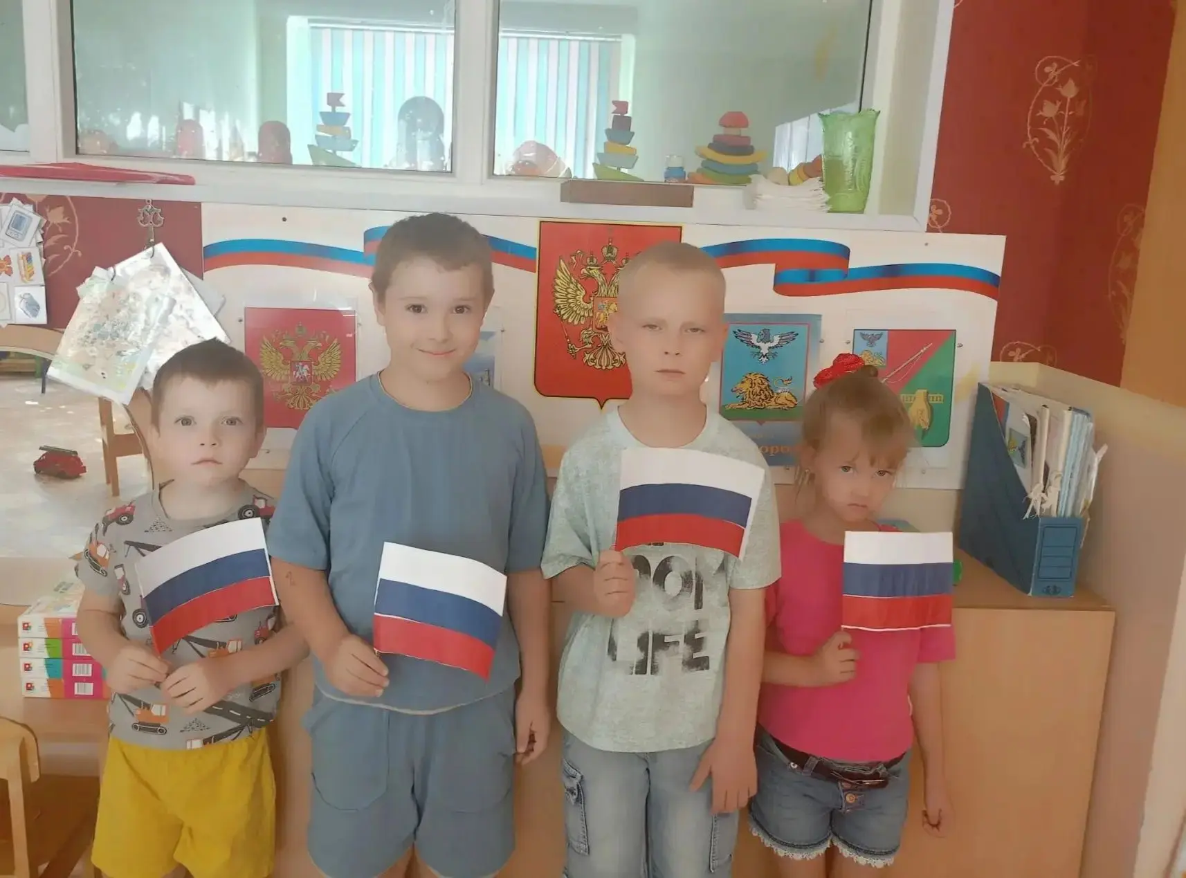 22 августа в России отмечается День Государственного флага  Российской Федерации.