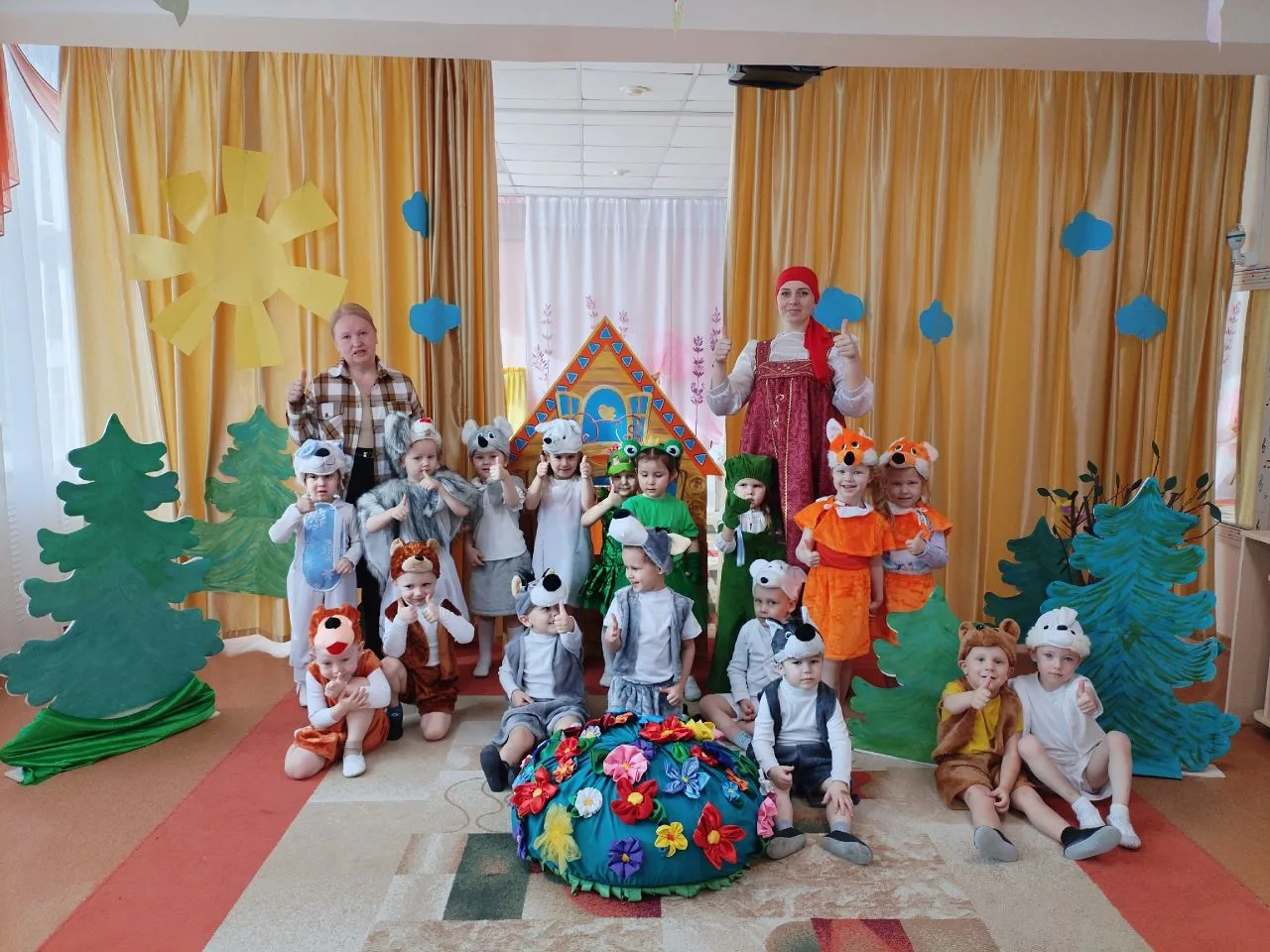 Сегодня состоялось продолжение нашего театрального сезона 🎭, и группы «Незабудки» и «К...