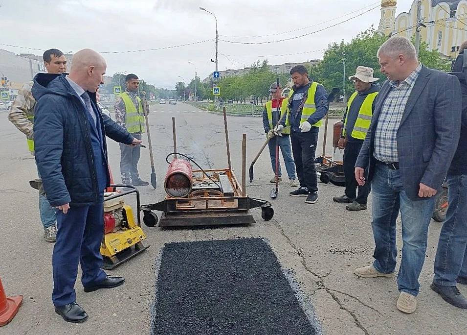 Состоялось выездное заседание депутатской комиссии по контролю за содержанием городских дорог

✅Депу