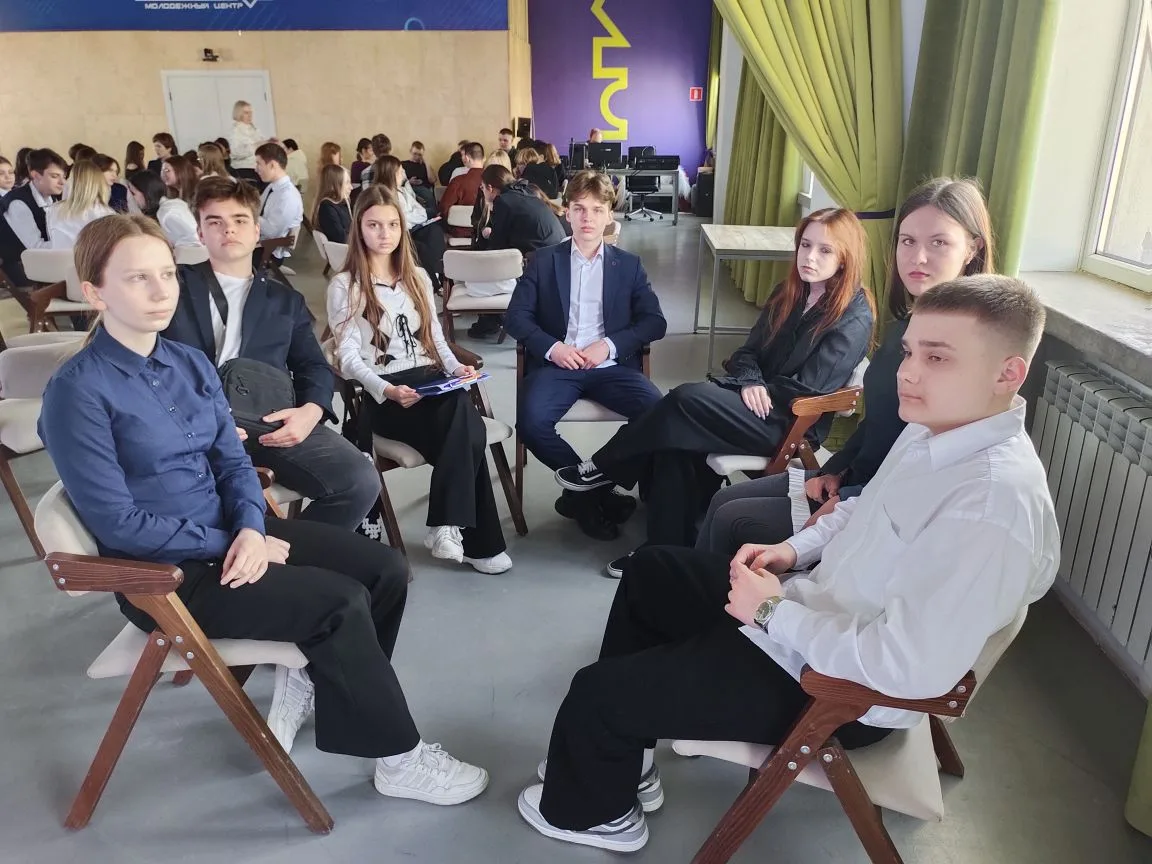 ❗Сегодня стартовала неделя Финансовой грамотности.❗ 📌Команда 10 А класса приняла достойное участие в