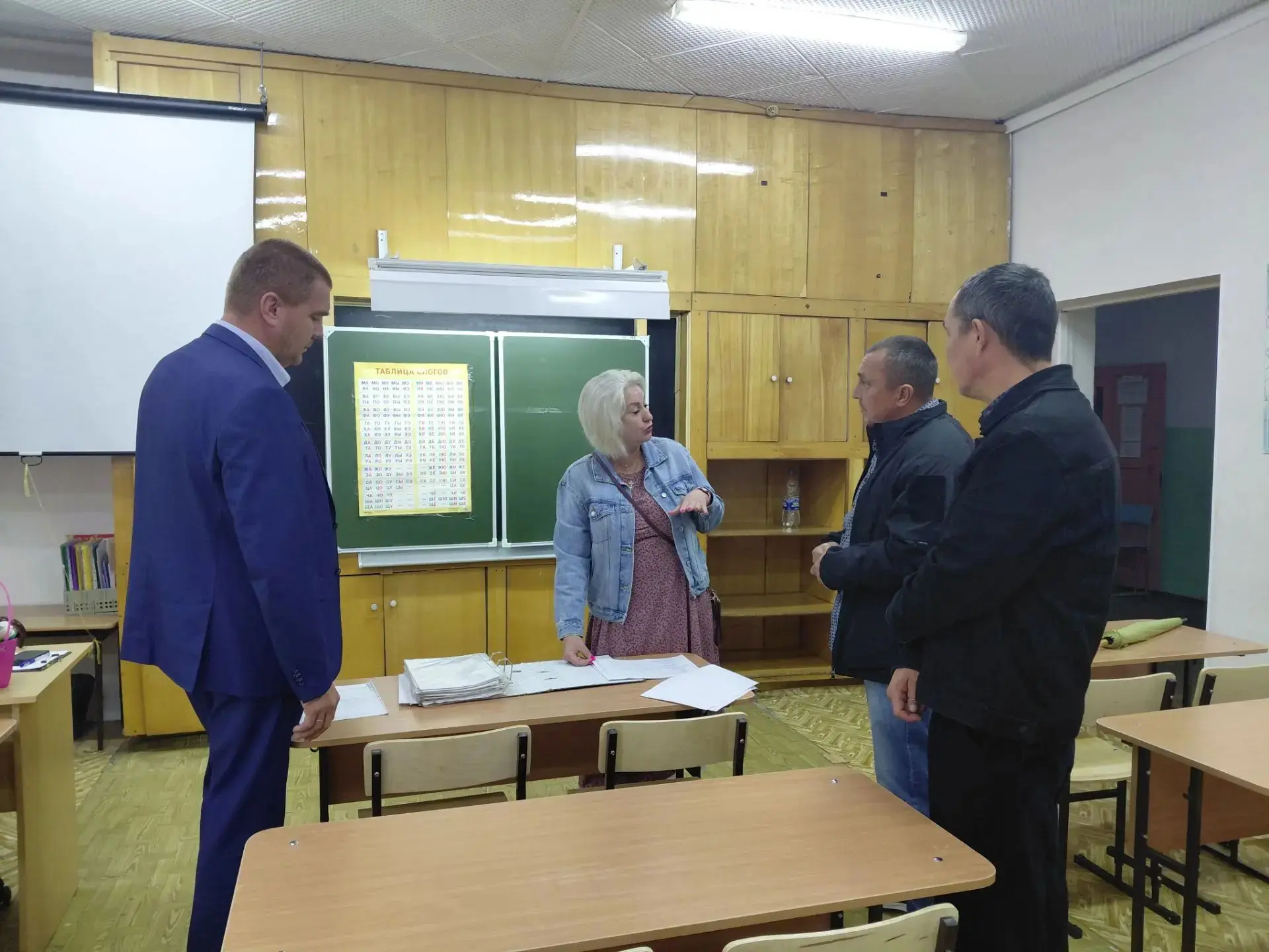 В рамках рабочего визита в с. Лесное провел ряд встреч по вопросам реализации текущих и...