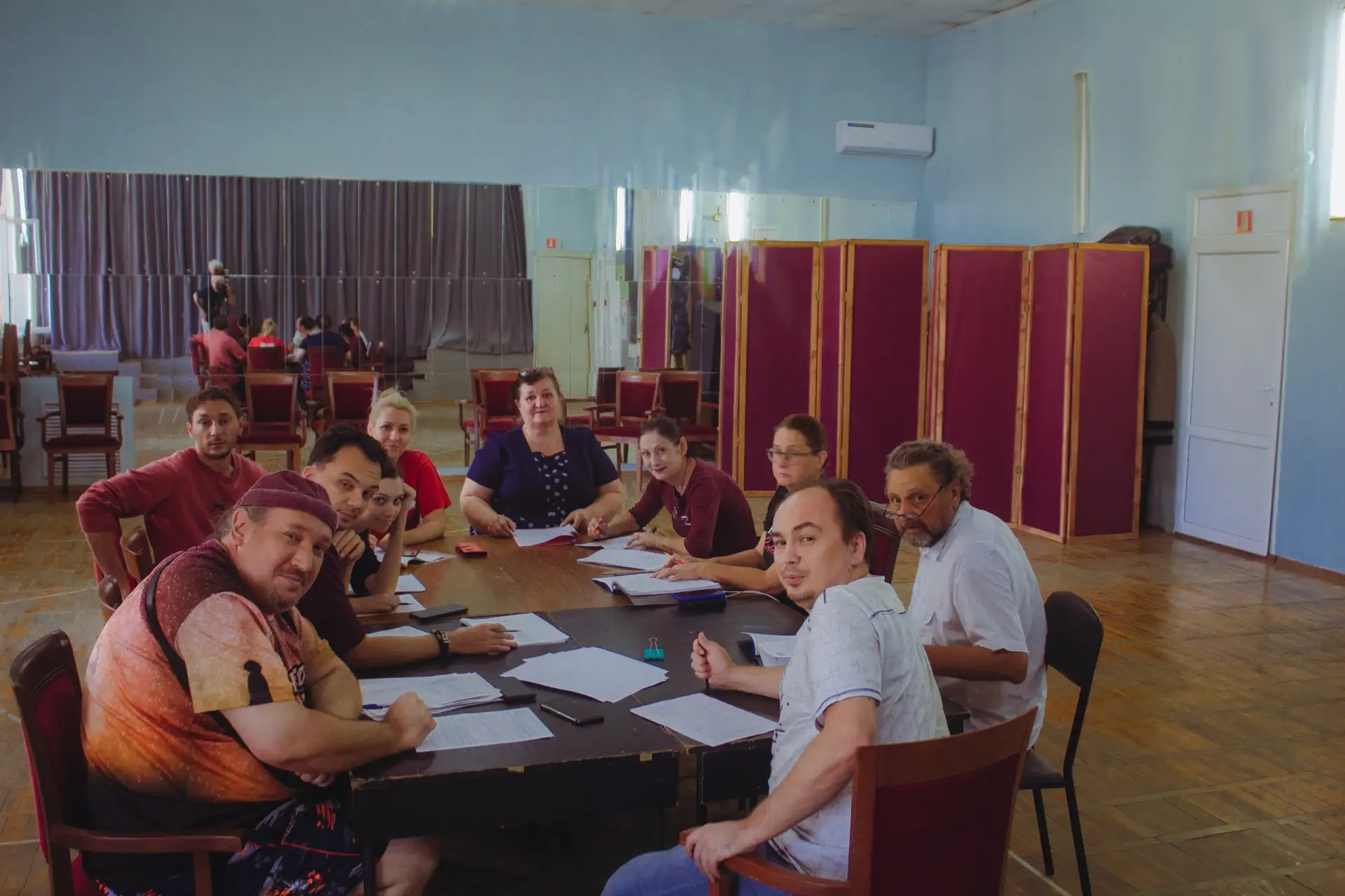 ✨ Продолжаем рубрику "Кто есть в театре"! ✨

🎭И конечно наши штатные режиссёры, которые трудятся на