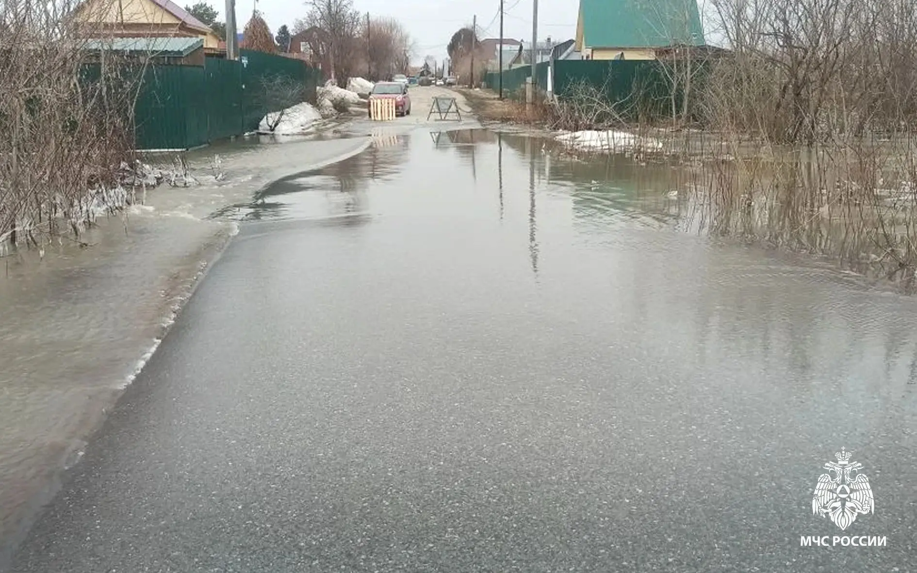 ❗️Паводковая обстановка на 16 апреля    Уровень воды в Томи в районе Лагерного сада составляет 607 с