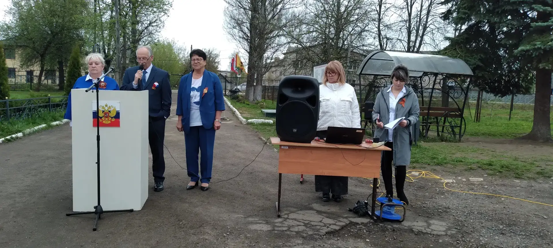 8 мая в ЦО"Петровская школа" прошел митинг, посвящённый 81-ой годовщине со  дня великой Победы нашег