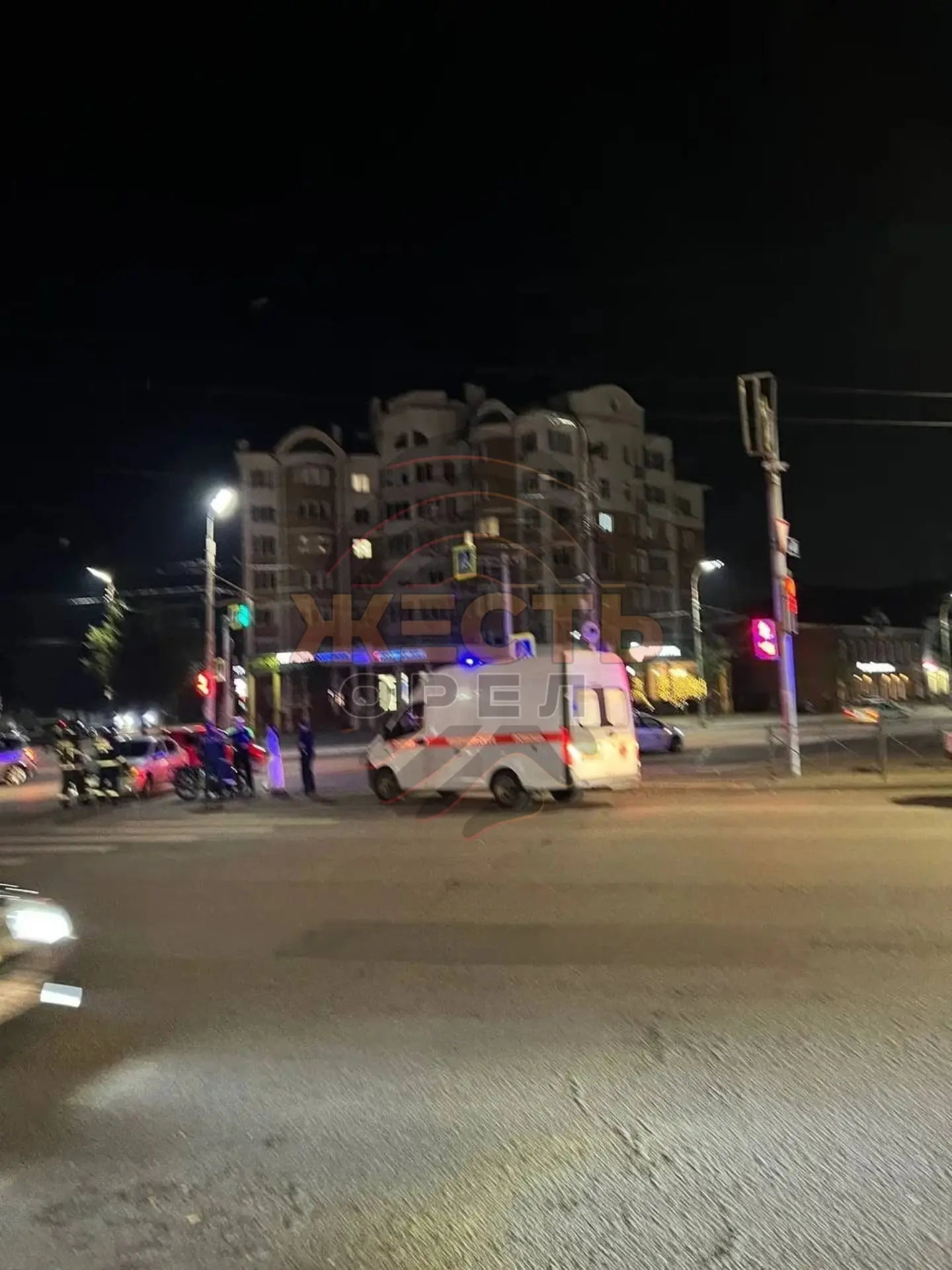 Ночью в Орле на перекрёстке Комсомольской и Розы Люксембург произошла авария