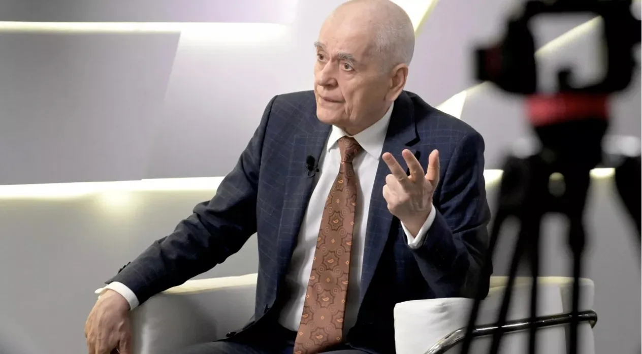 👩‍🍼 Онищенко назвал предельный возраст для рождения детей