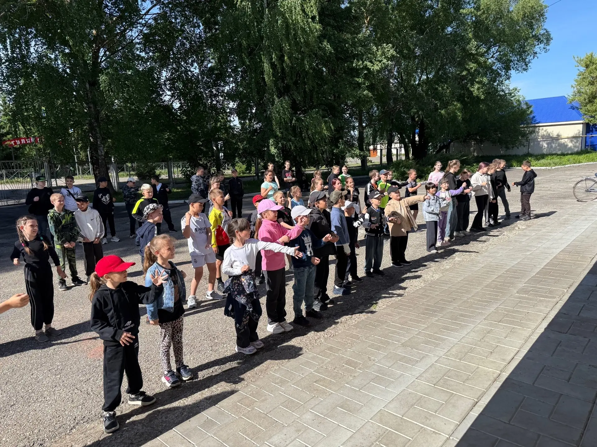 ☀️Первый день лета, 1 июня, ознаменовался в нашей школе настоящим праздником – торжеств...