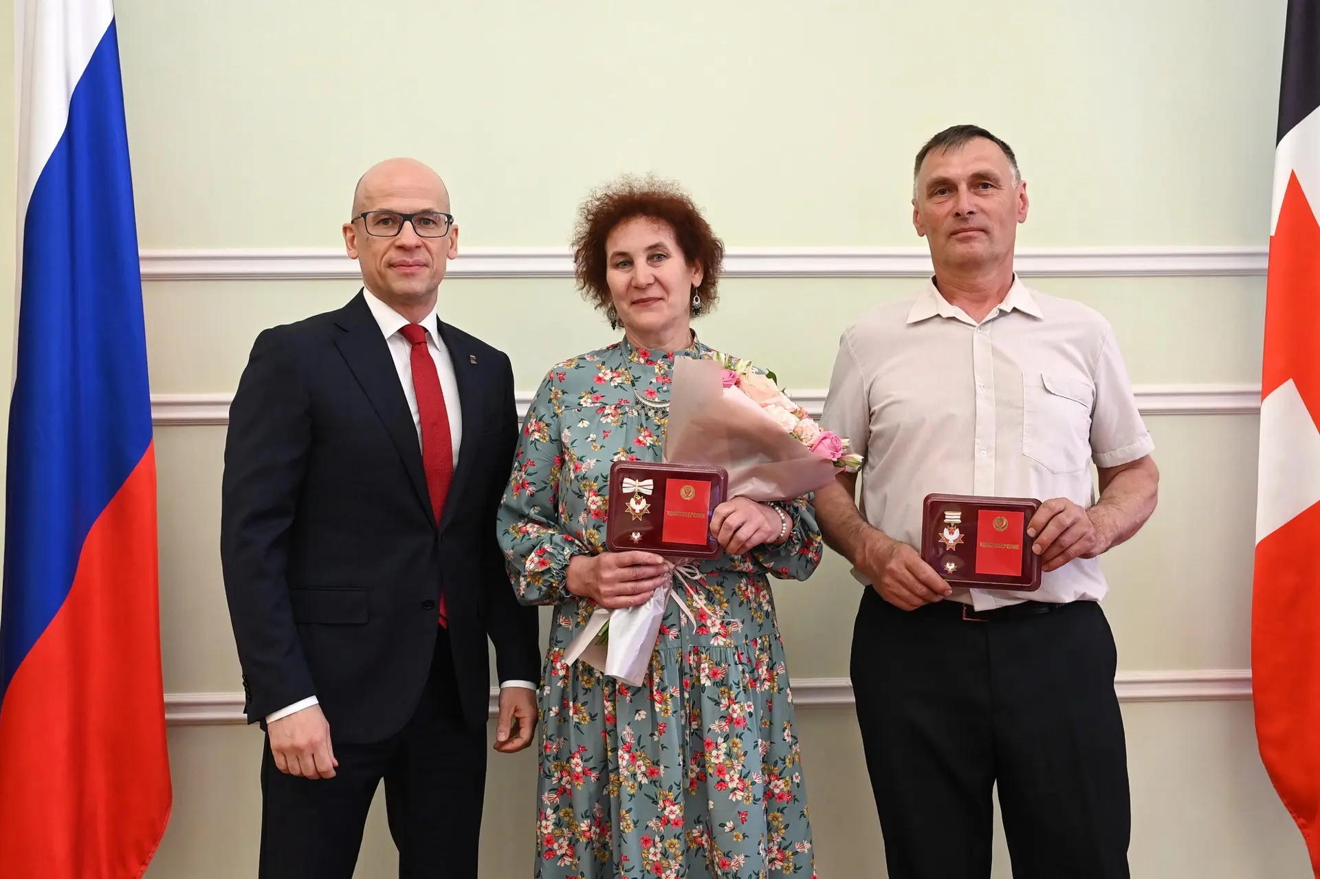 Глава Удмуртии наградил семью Кутявиных из Юкаменского района знаком отличия «Родительс...