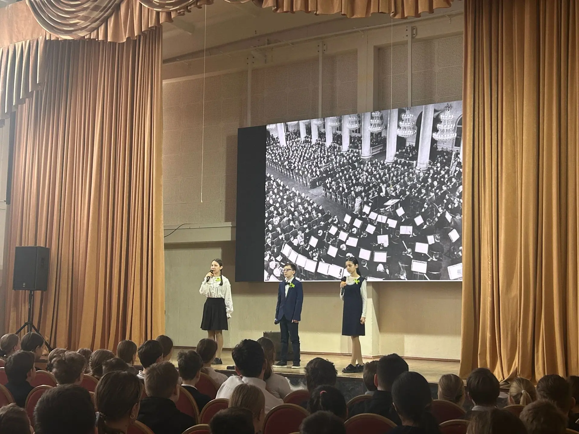 Уроки памяти, посвященные Дню  полного освобождения Ленинграда от фашистской блокады   🕯27 января - 