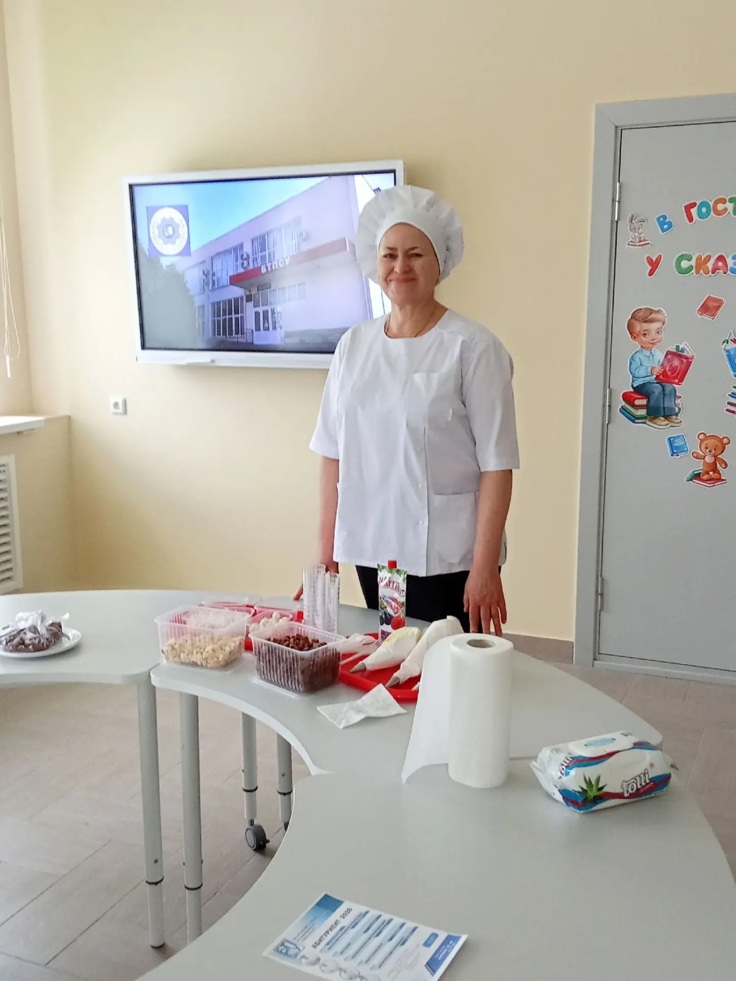 📕📖 СПО — СИЛА ЕДИНСТВА! МИР ПРОФЕССИЙ: ВЫБЕРИ СВОЙ ПУТЬ! 
 
Уважаемые преподаватели и студенты! 
Д