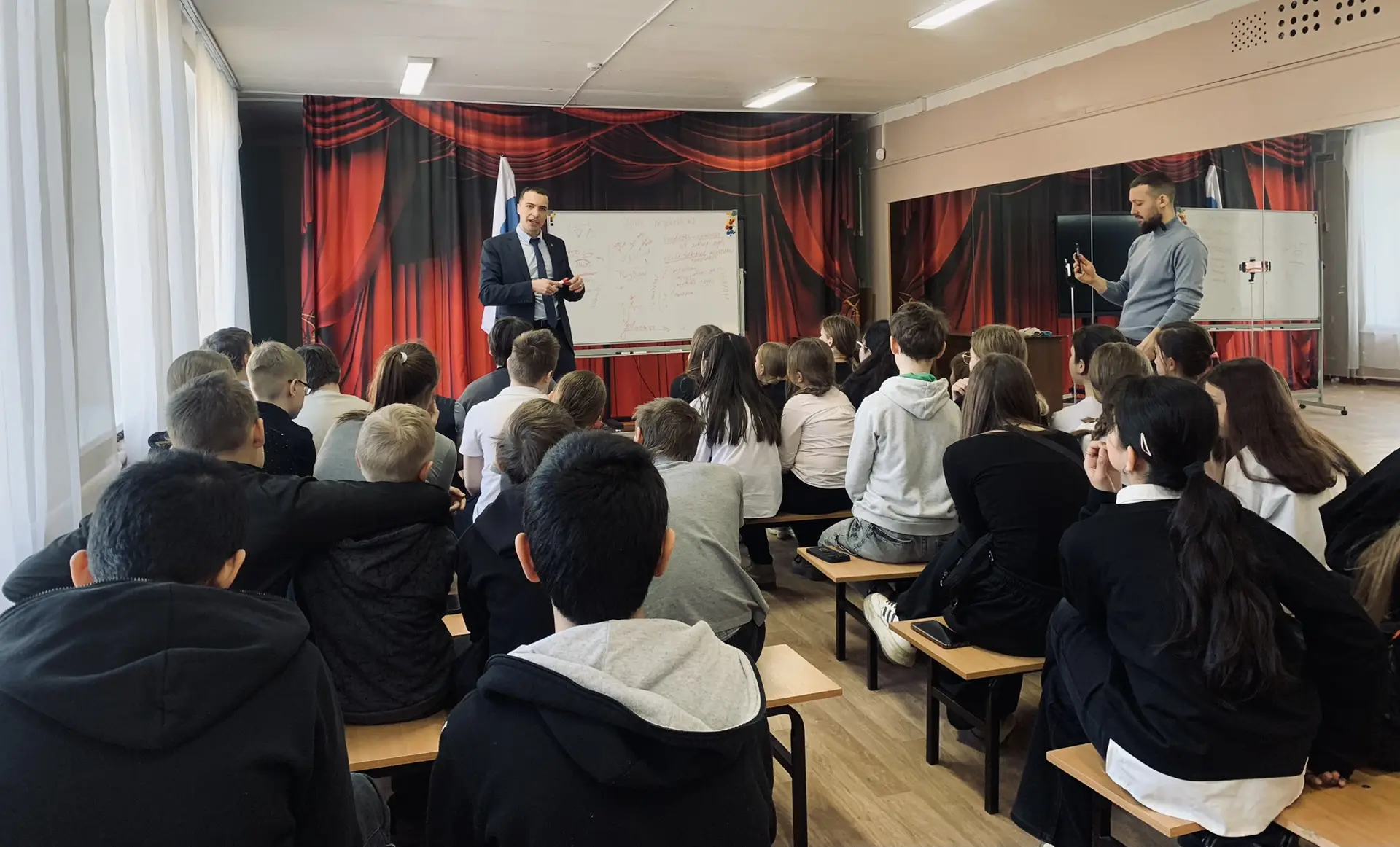 #Школа22 #Уроксинтересом  👨🏼‍🏫В школе прошел познавательный урок в рамках программы «Трезвая Россия»