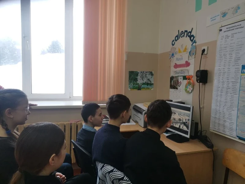 Сегодня   учащиеся 6-11 классов продолжили знакомство с формулой выбора профессии.  На практико-орие