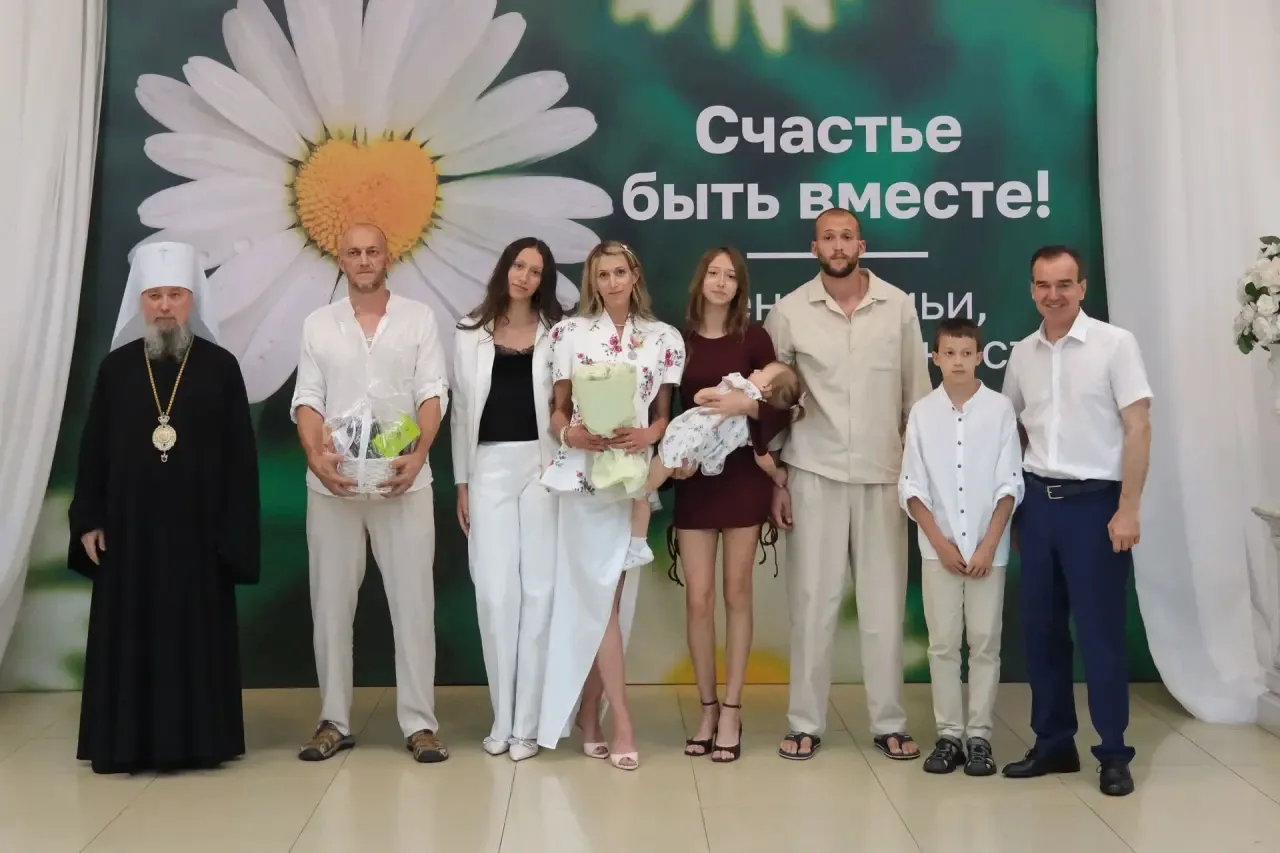Знакомьтесь с ещё одной семьёй–обладателями медали «Родительская доблесть»