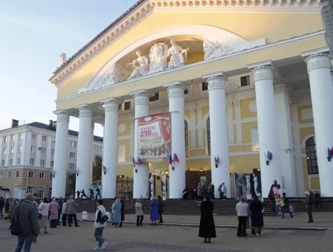 Калужский драмтеатр открыл 250 юбилейный сезон