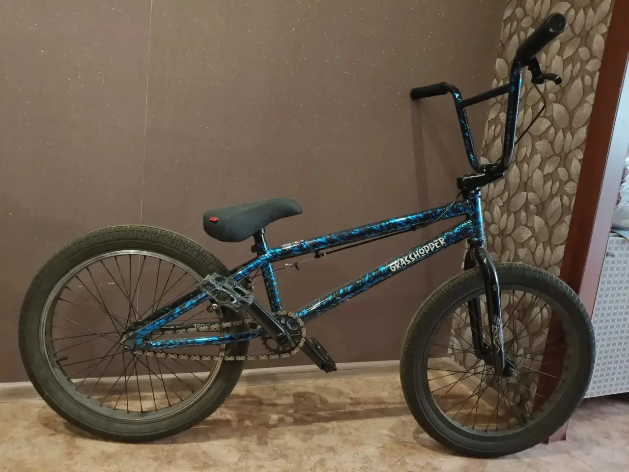 Продам BMX, состояние отличное. Ребёнок пользовался совсем немного (пропал интерес). Документы имеют