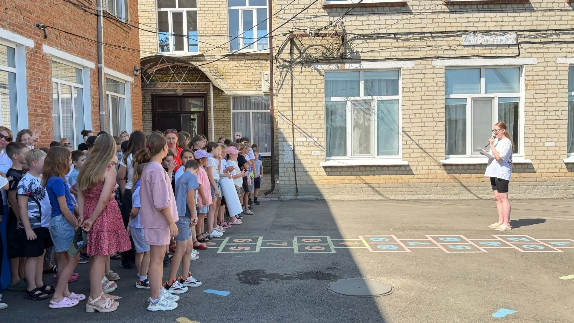 🎉 Лето, солнце, дружба — вперёд за приключениями! 🚀

Сегодня в нашей школе состоялось долгожданное