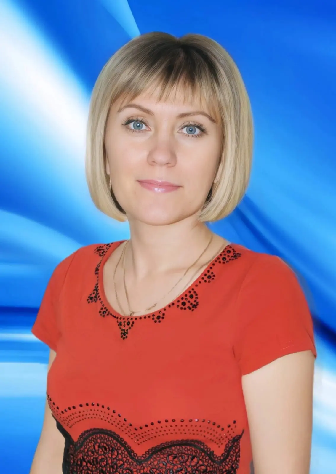 Сегодня наш коллектив и учащиеся школы поздравляют психолога /логопеда Светлану  Михайл...