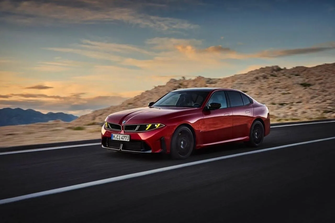 Новые BMW 3 серии привезут в Россию - базовая модель попала под льготный утильсбор.