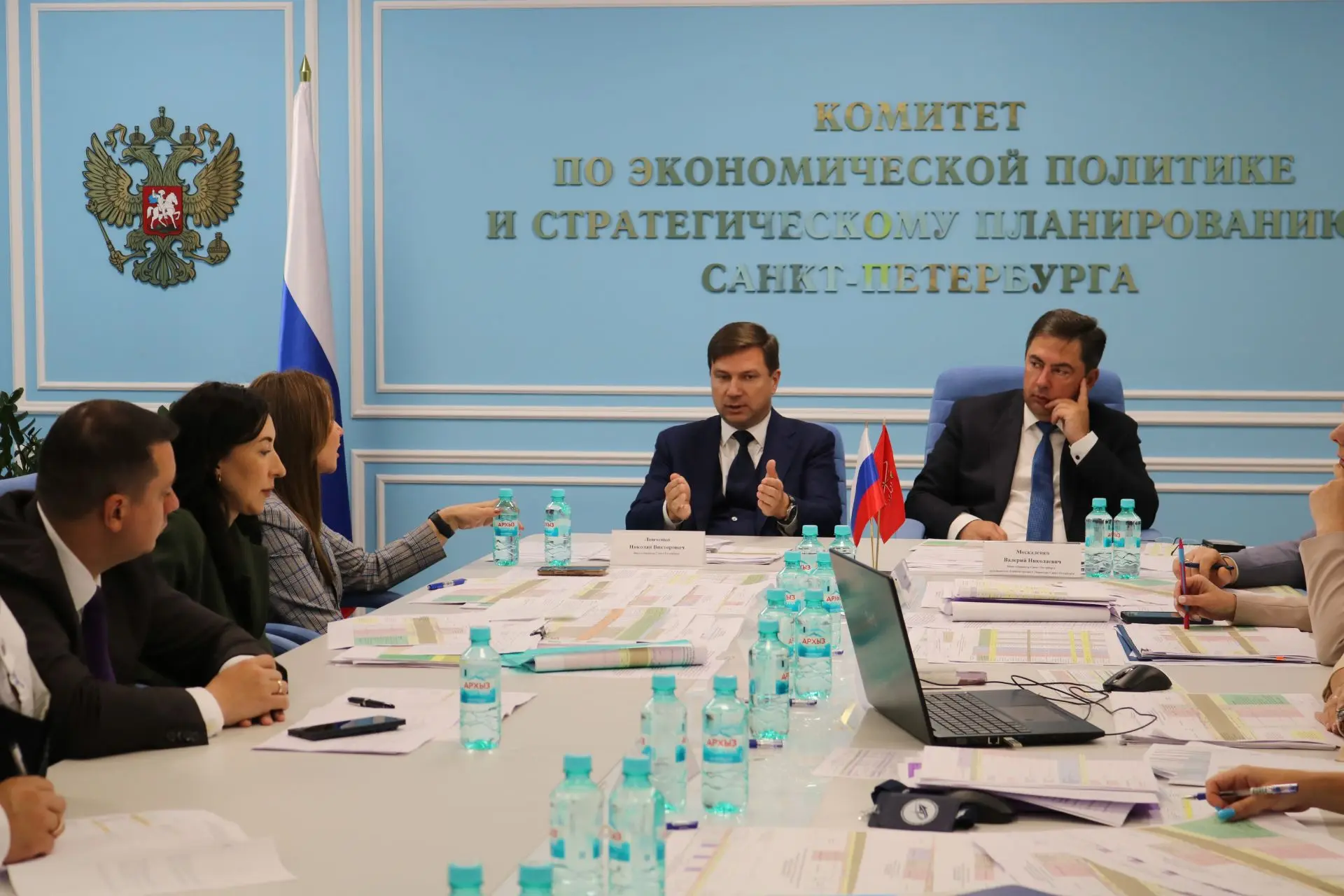 Вместе с профильными вице-губернаторами и комитетами актуализируем перечень объектов дл...