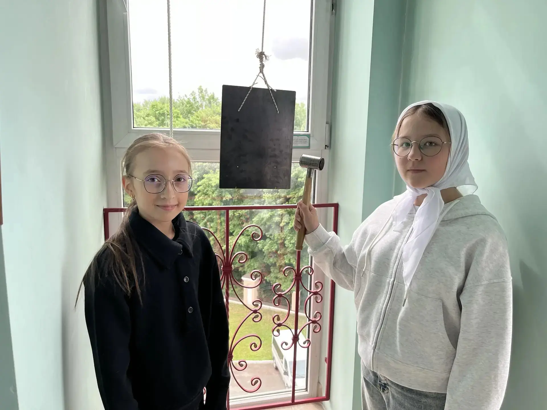 Экскурсия в мир духовных традиций.  ☀️В преддверии великого православного праздника Троицы, ученики 