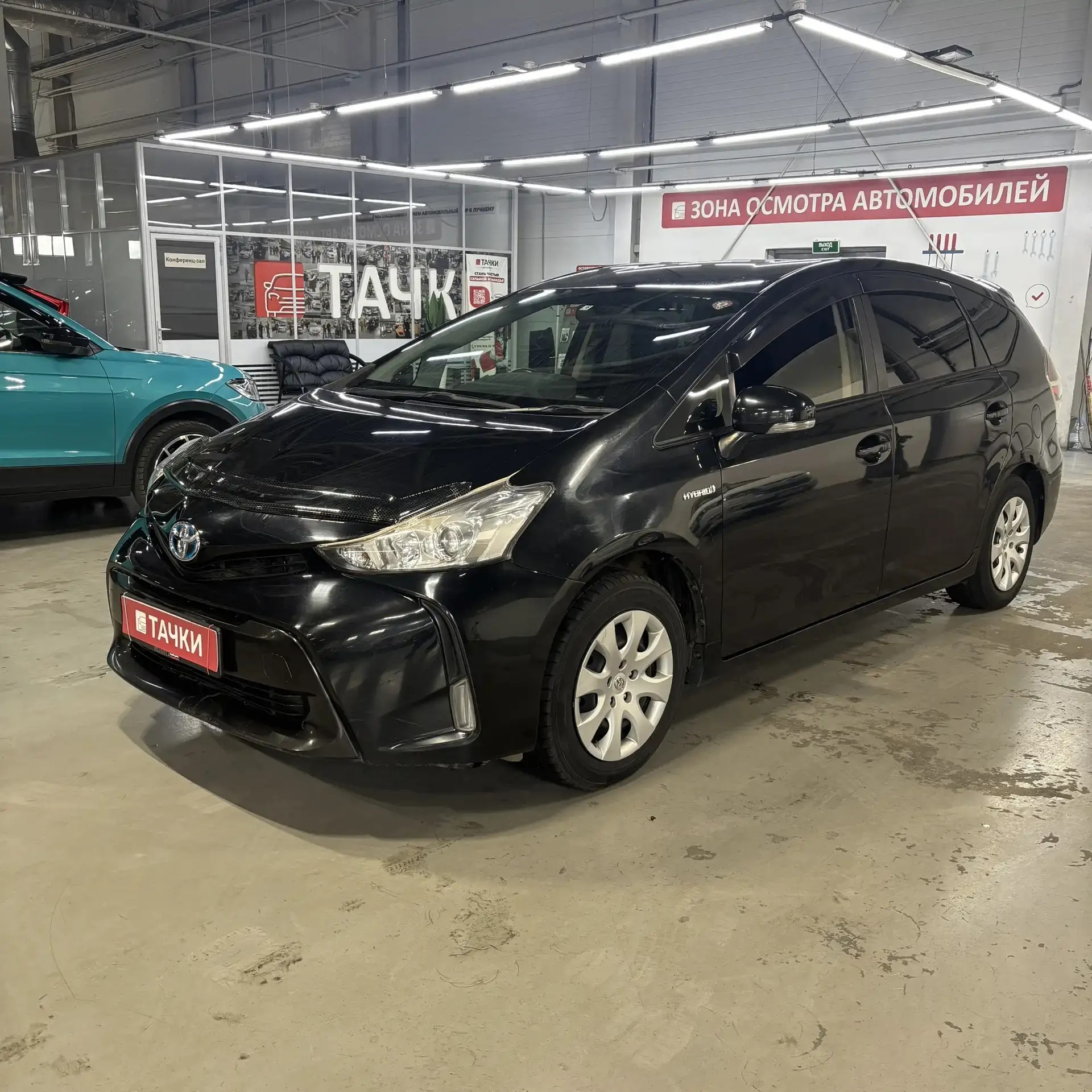На аукционе TOYOTA PRIUS A HYBRID