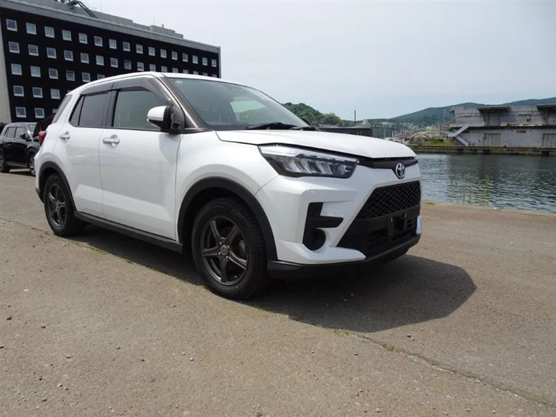 Toyota Raize 2021.09 г.в. #raize
в цвете Снежный Барс 

1000куб., бензин, турбо, 4WD, пробег 53000км