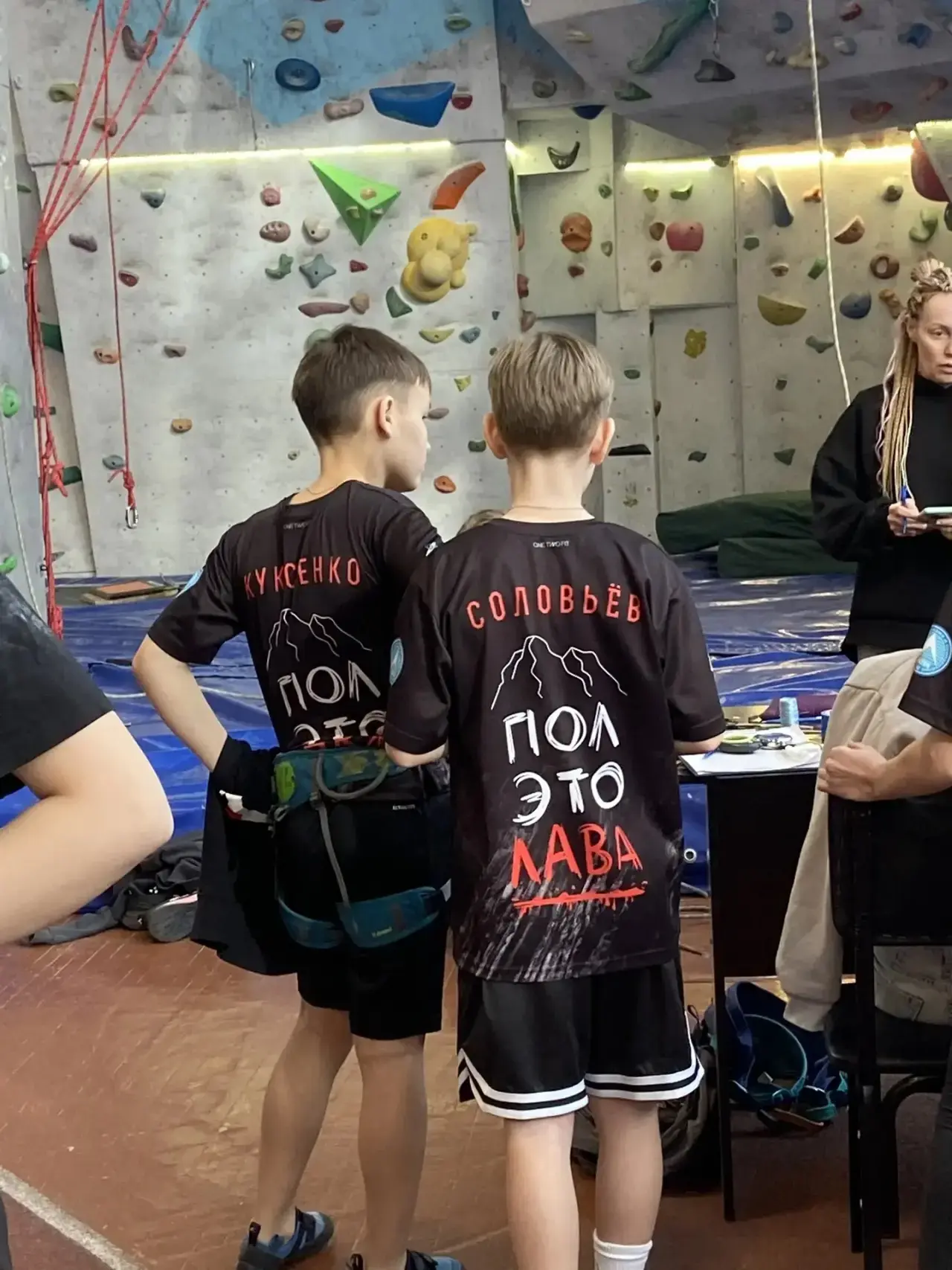 🧗‍♂️ Пока одни покоряют учебники, наш четвероклассник покоряет вершины!   22 марта прошло Открытое п