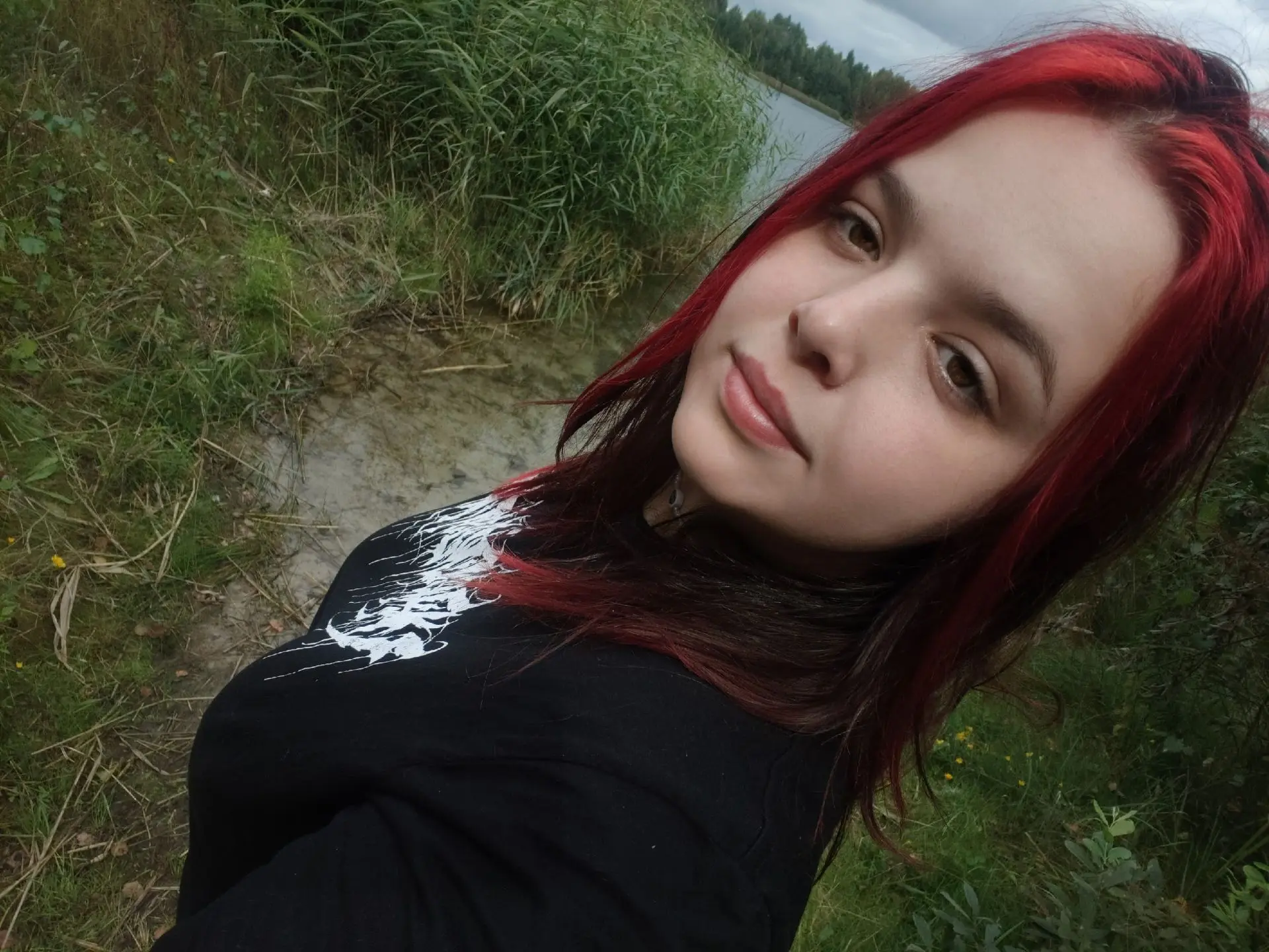 🌿 Отдых, который лечит душу: палатка, лес и баня 🌿