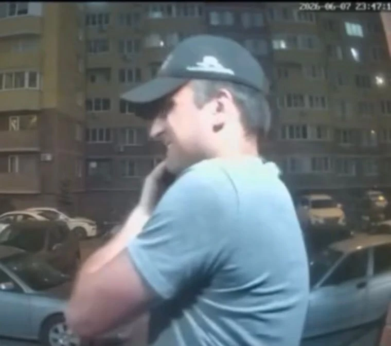 В Воронеже предупреждают девушек о мужчине-преследователе

Несколько жительниц города рассказали о м