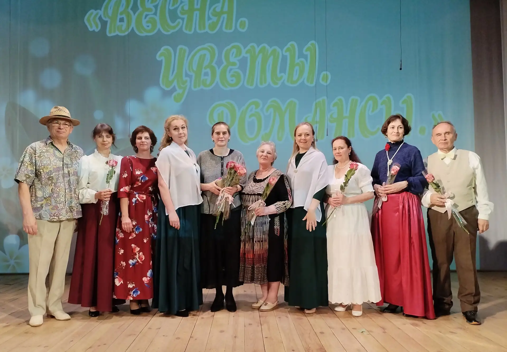 🌸В Городском Доме культуры прошел концерт народного клуба романсов "Белая акация". Знакомый многим 