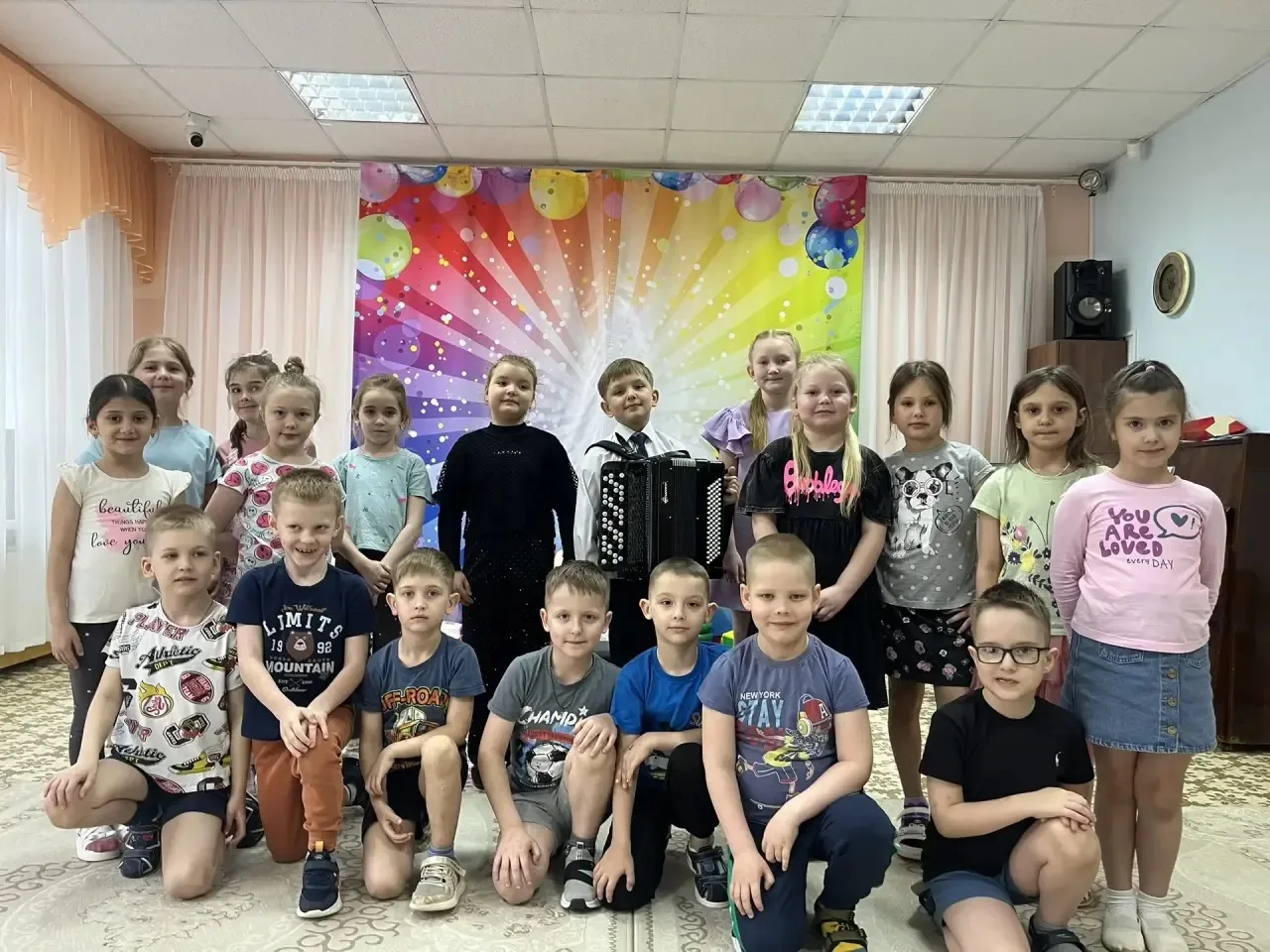 🎻 Детские таланты радуют юных зрителей! 🎼 В стенах нашего любимого детского сада состоялся очередн