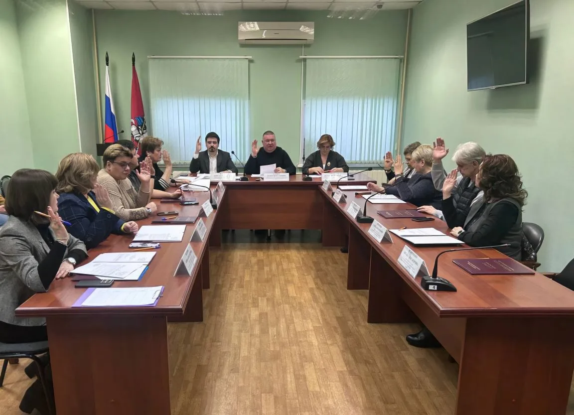 🇷🇺 На внеочередном заседании Совета депутатов муниципального округа Северное Измайлов...