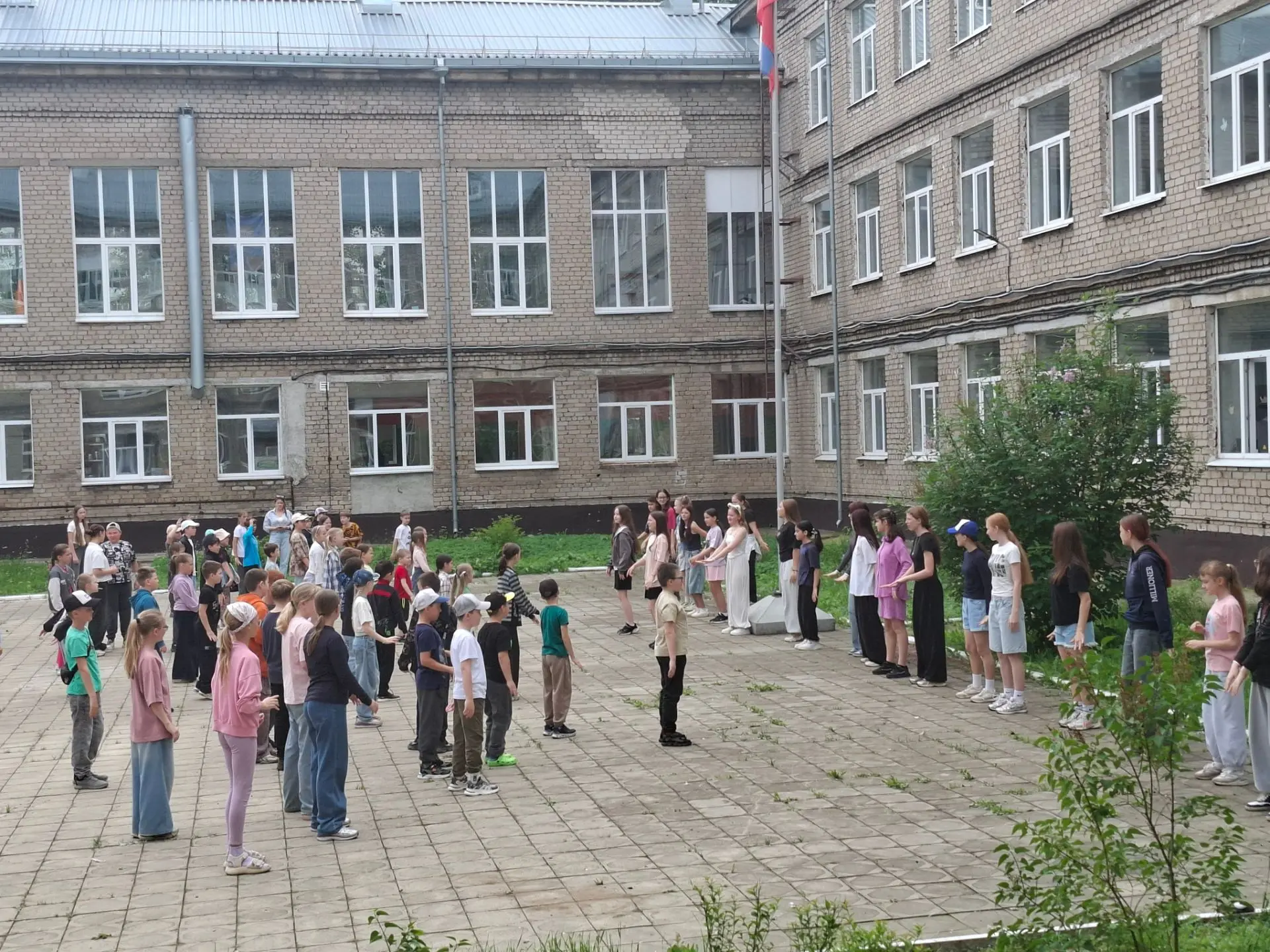 День одиннадцатый в лагере "Артек по-пермски" выдался по-настоящему ярким и продуктивным! 

Сегодня 