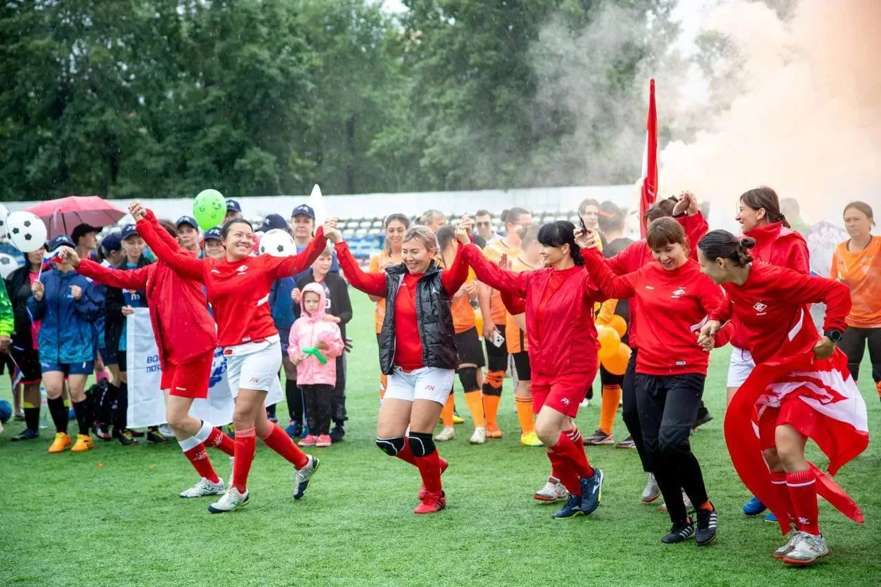 💚 Мама может всё! Особенно — забить решающий гол!