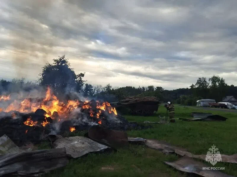 🔥 Осторожно обращаться с огнём просят рассказовцев.