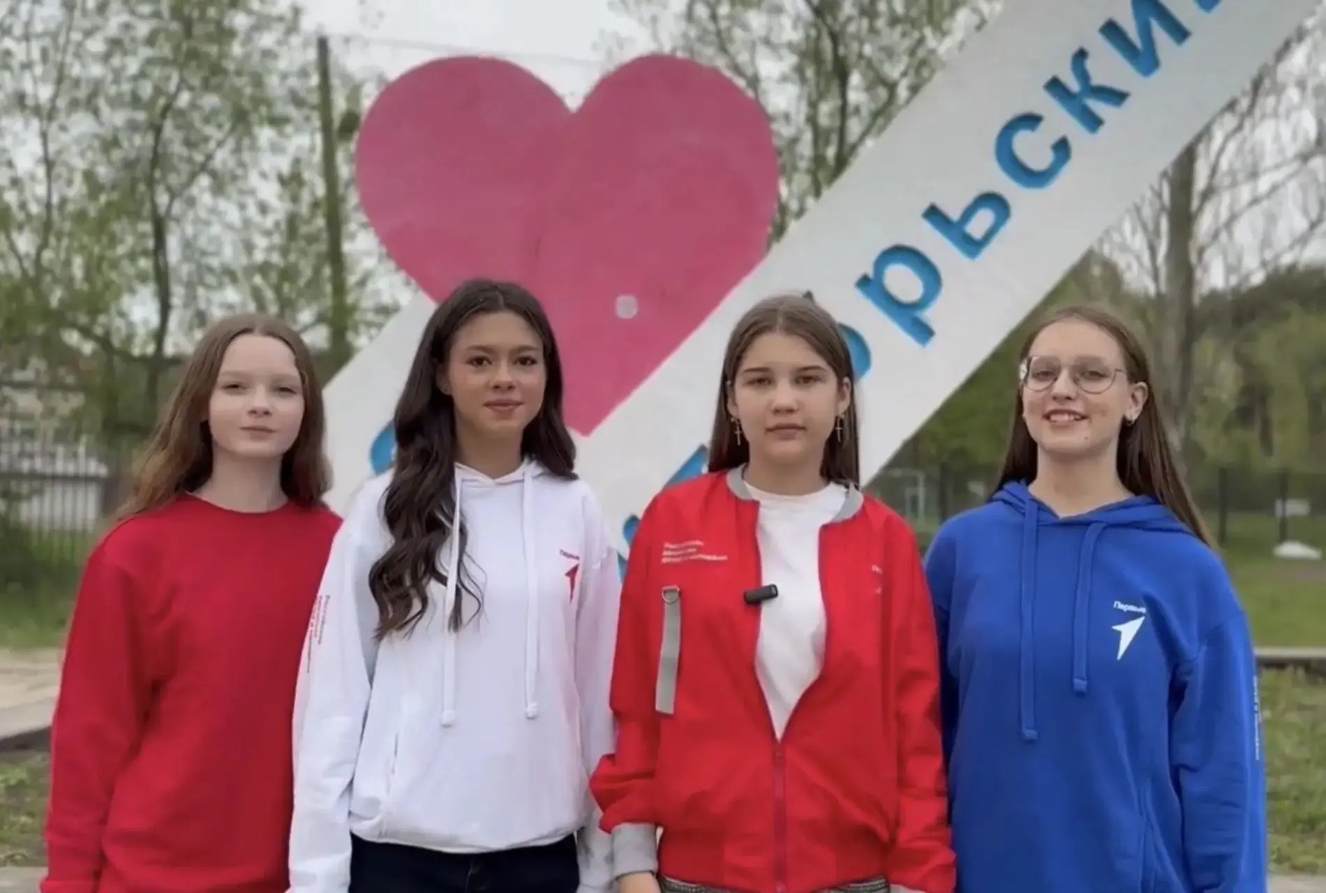 🌎 Всероссийский конкурс «Открывай страну»
Наши ученики победители конкурса сразу в двух номинациях�