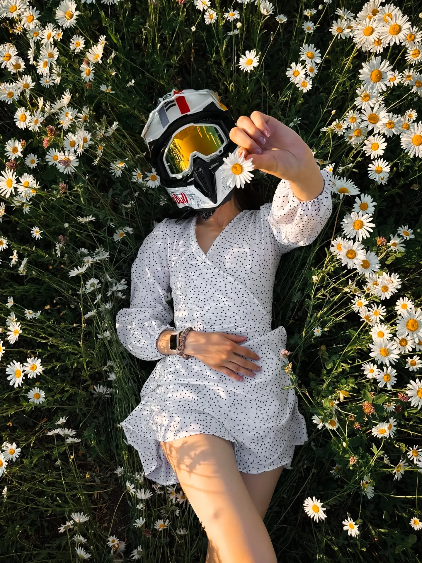 Притворяюсь цветочком, получается? 🥰