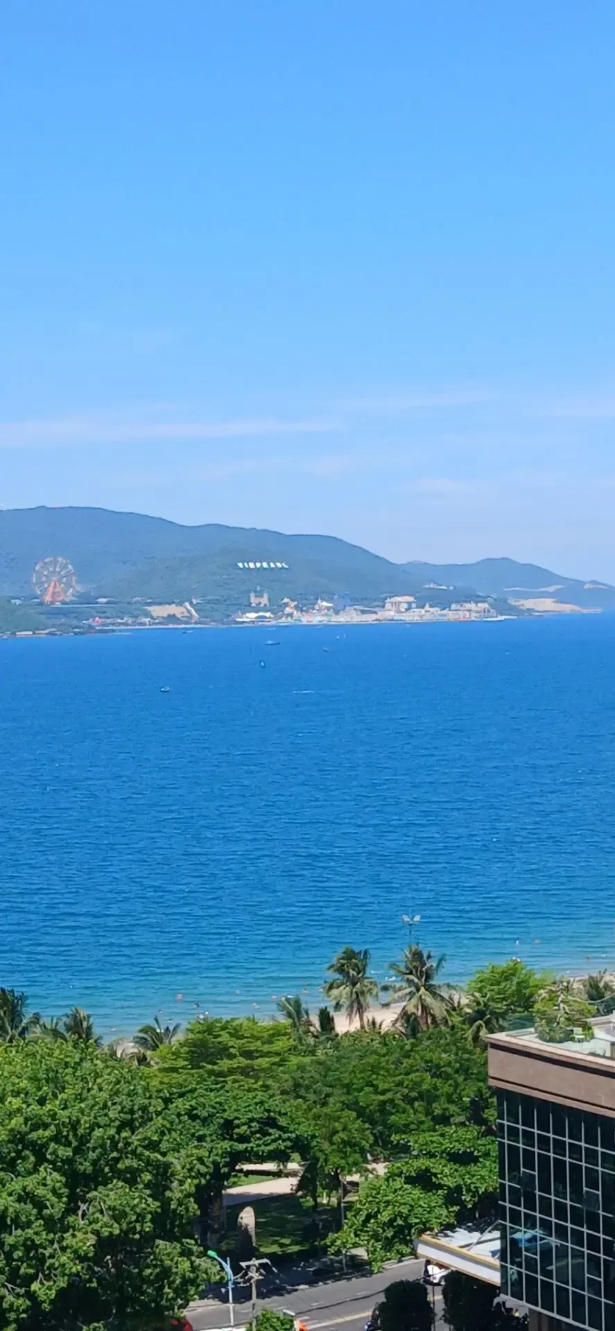 На данный момент проживаю в отеле The Art Nest Hotel Nha Trang 4****
, вид из моего номера🔥🔥🔥 Кто