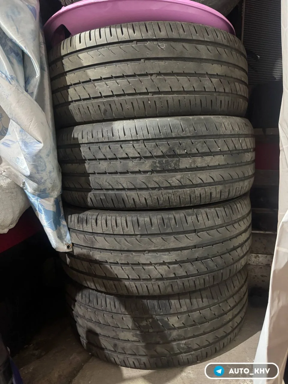 Продам комплект резины лето 225/45 R18 откатала одно лето, цена 11000, самовывоз южный