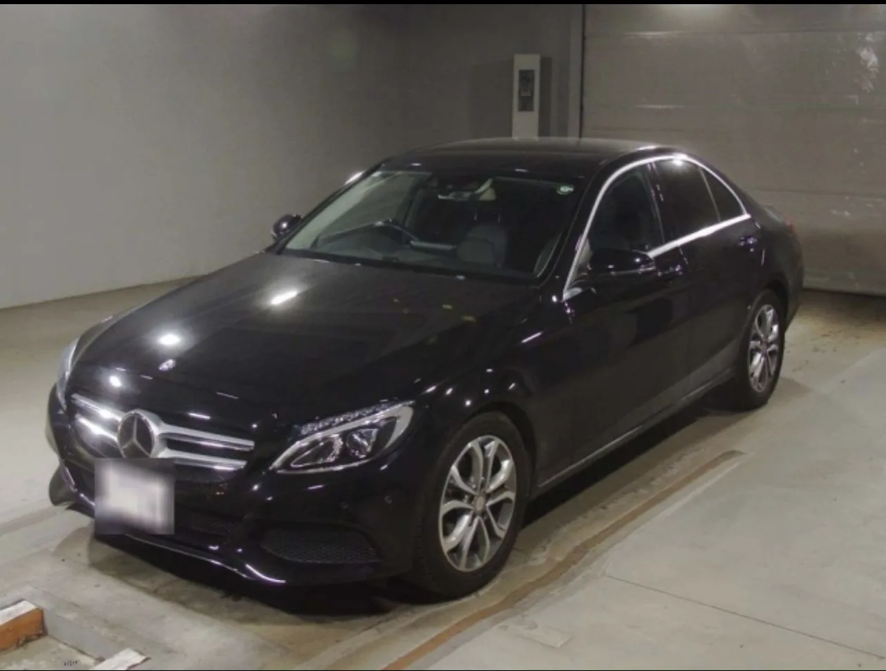MERCEDES-BENZ C180

Автомобиль из Японии 🇯🇵

✅2017 год 
✅Пробег 42.000 км
✅Бензин 1.600 см3.  (156