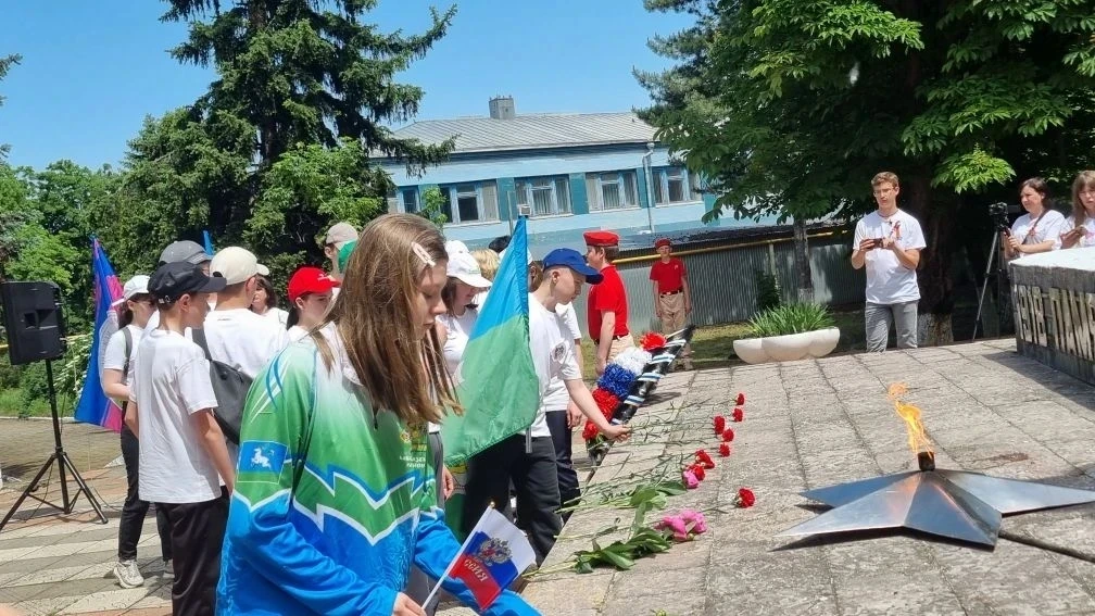 🚴‍♂️ Послание потомкам в капсуле времени пересекло Кавказский район   🤝 Две группы велосипедистов — 
