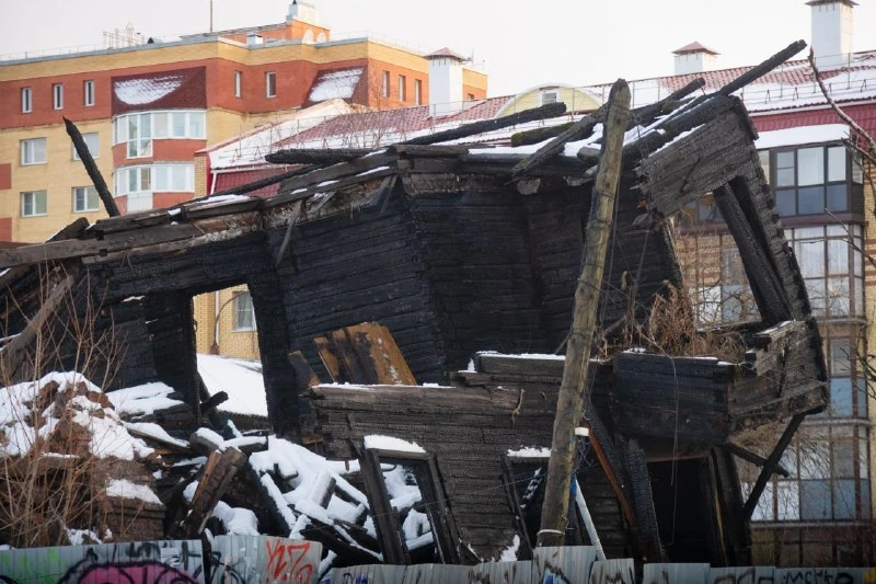 В Архангельске нашли нового владельца для двух сгоревших памятников архитектуры. Предпр...