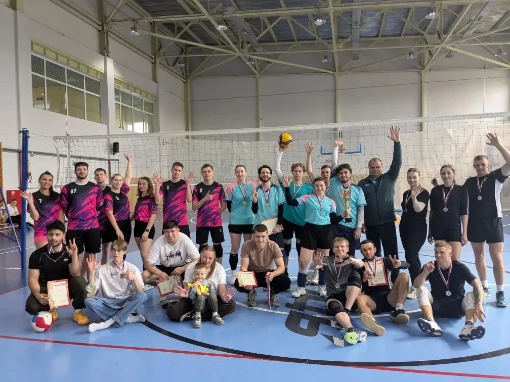 I КУБОК СОЛОНЦОВ  по волейболу забрала команда «Молния» (Солонцы)🏆