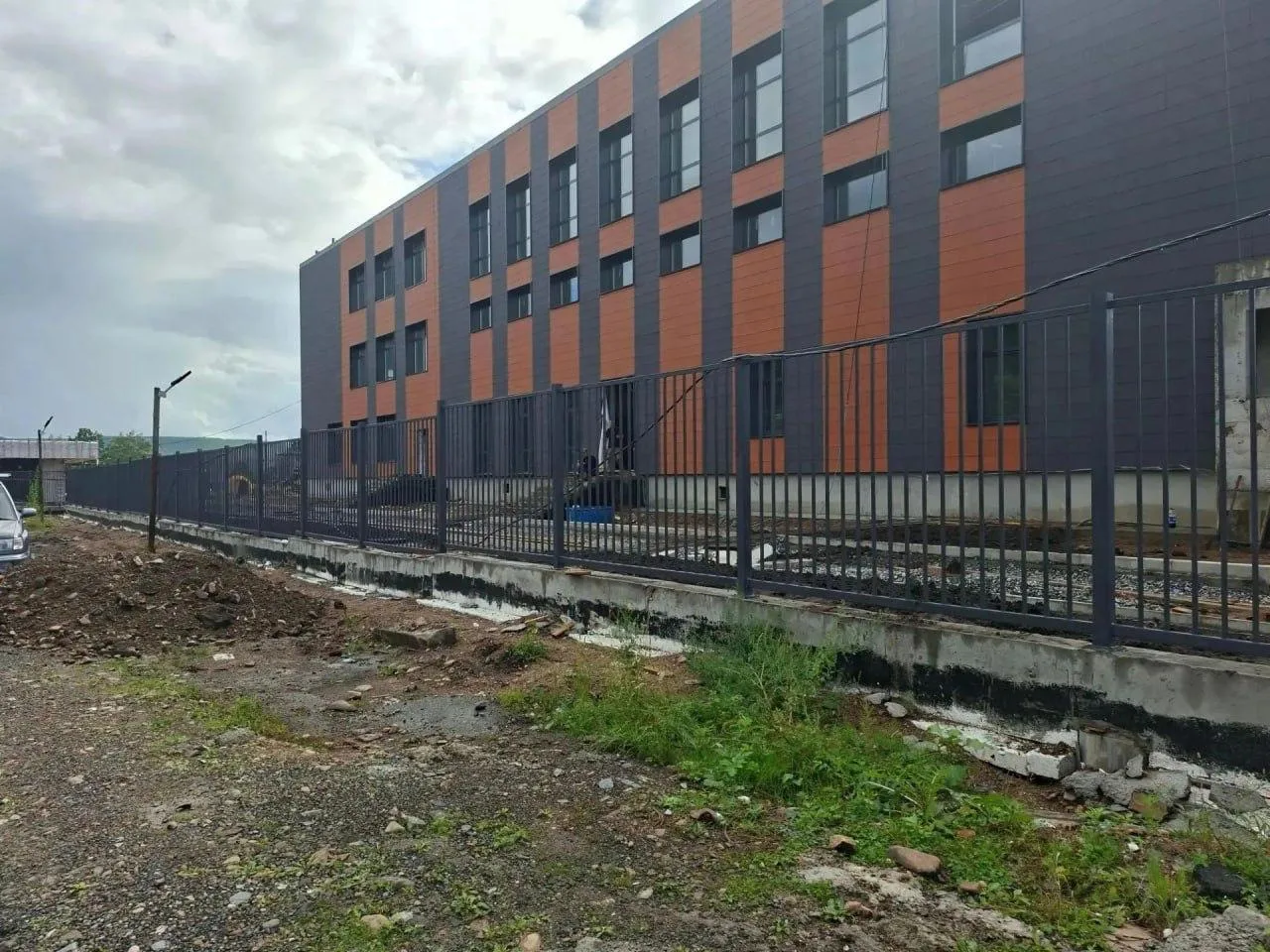 🏫 В Облучье почти построили школу