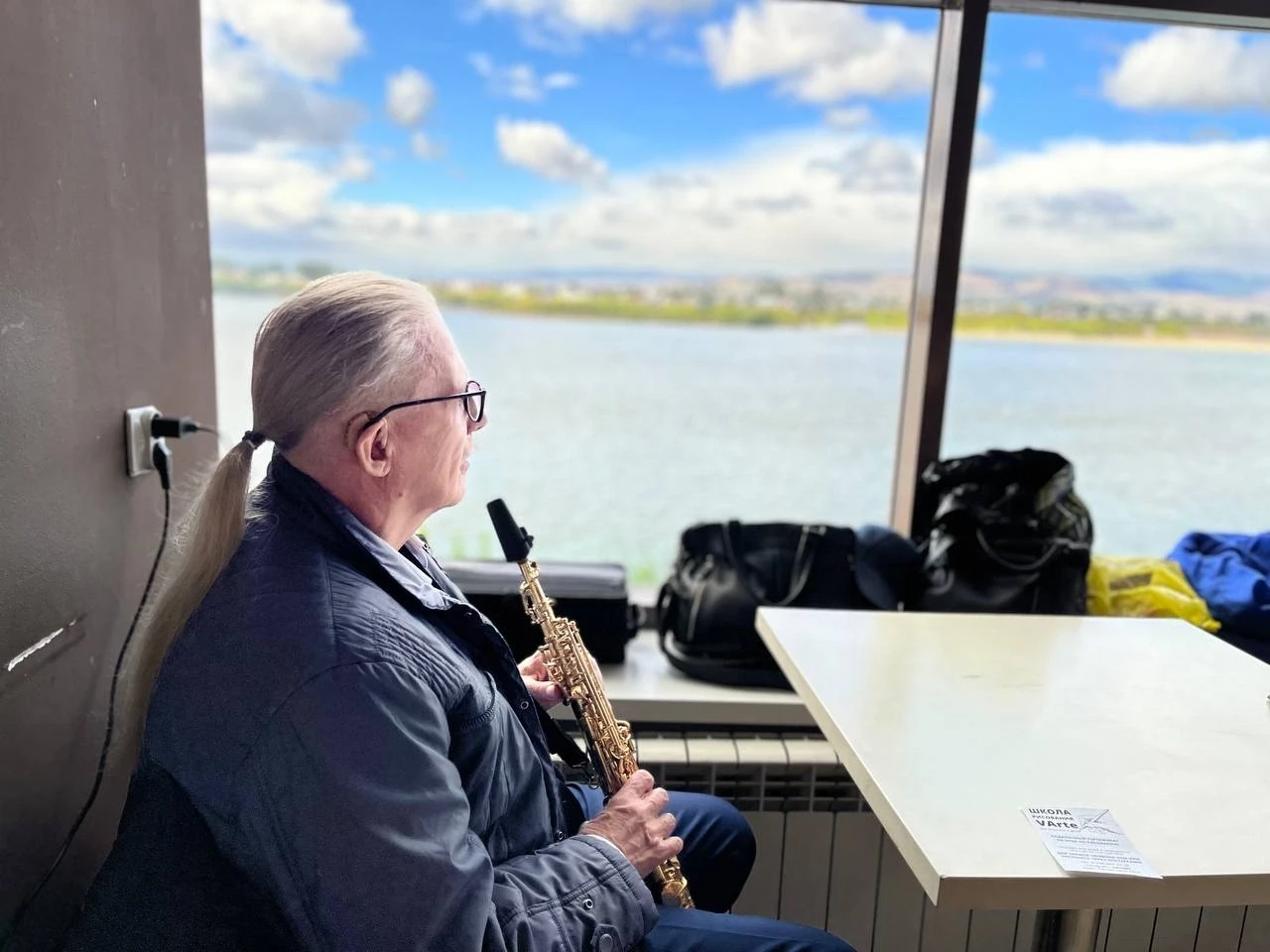 🎷❤️🇷🇺 Сегодня особенный день — день рождения нашего дорогого преподавателя А. Н. Шел...