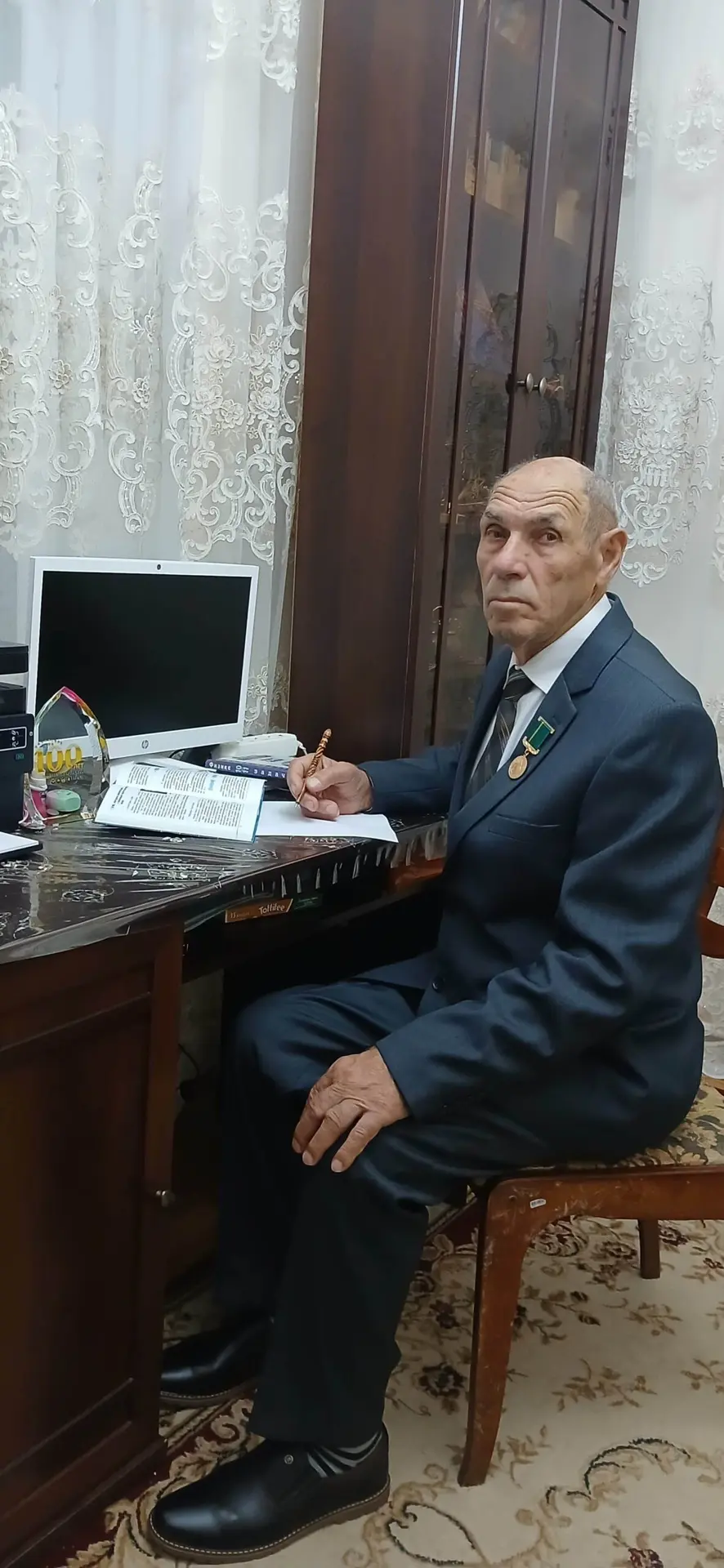 Сегодня день рождения отмечает Духу Асланбеч Хаджиметович!