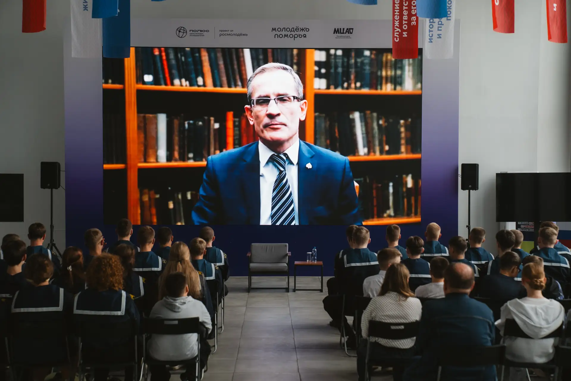 🎬 Поговорили о северных конвоях и посмотрели документальный фильм