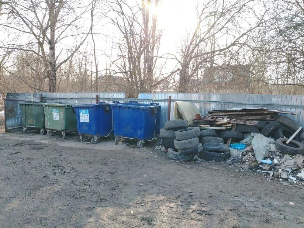 Не всякие отходы можно складировать на контейнерных площадках