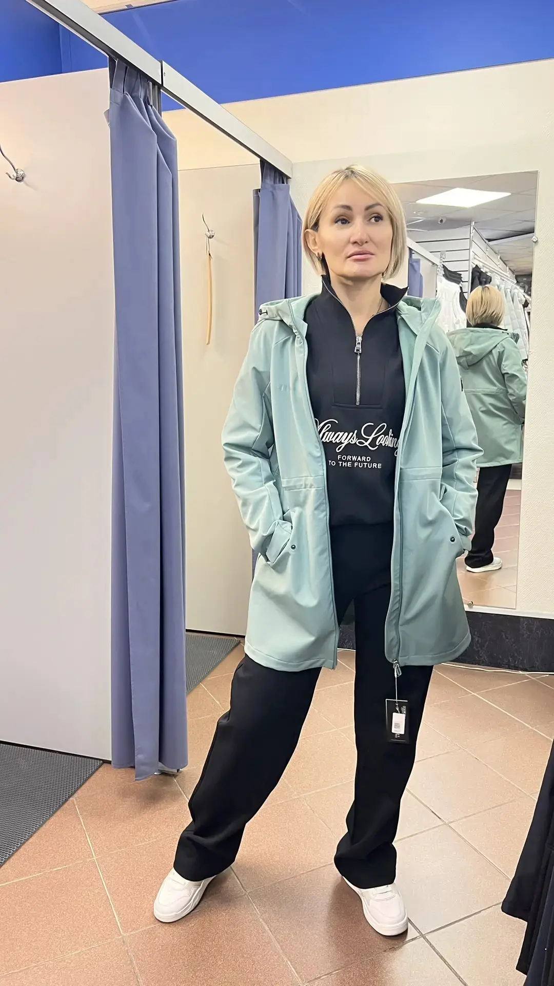 💚🤍💚
Мембранная ветровка из материала  softshell идеально подойдет для твоей активности в дождливу