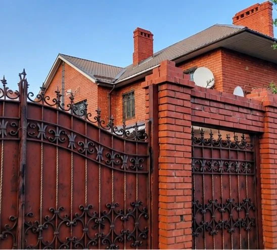 Продам капитальный дом 400 м²